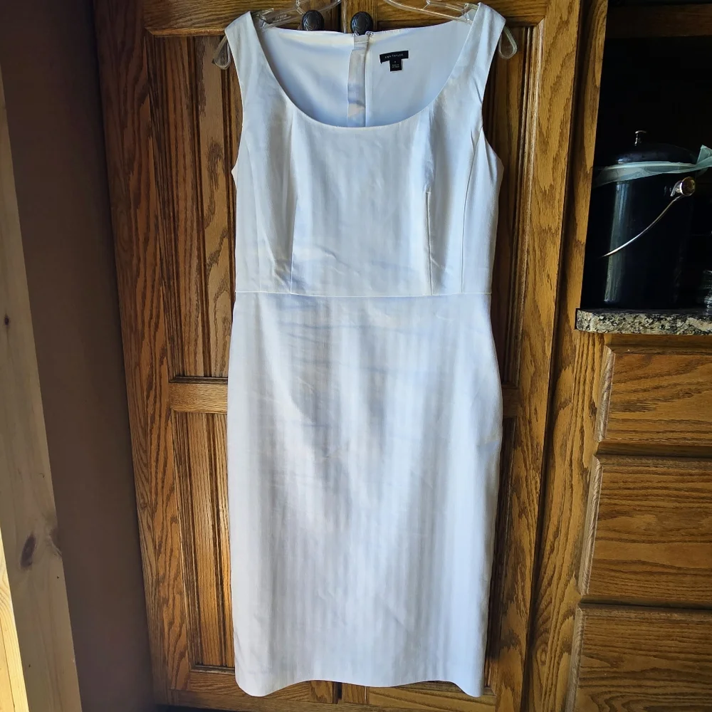 Ann Taylor White Herringbone Linen Sheath Dress - Picture 8 of 10